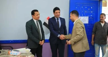 نائب محافظ سوهاج يزور مقار اللجان الانتخابية للاطلاع على جاهزيتها