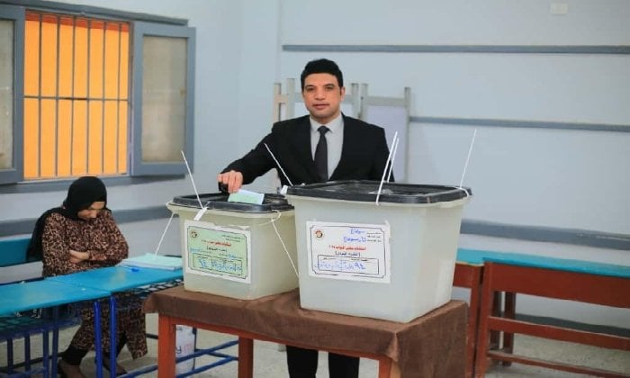 نائب محافظ سوهاج يدلي بصوته في انتخابات مجلس النواب