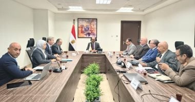 نائب وزير الإسكان يلتقي تحالف شركة المقاولون العرب وإحدى الشركات العالمية 