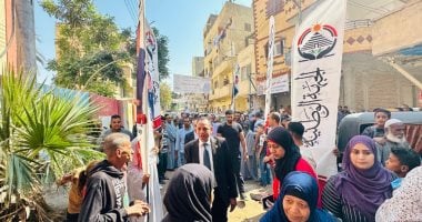 ناخبون يتوافدون بأعداد كبيرة على لجان التصويت في الأقصر