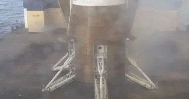 بلو أوريجين تحقق أول هبوط ناجح لصاروخ نيو جلين وتطلق مركبتين تابعتين لناسا