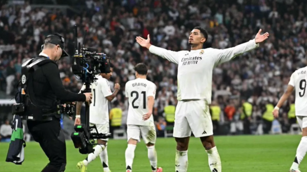 نجم ريال مدريد يثير الجدل بمقارنة غير متوقعة مع لاعب ليفربول