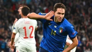 نجم ليفربول يتجاهل دعوة منتخب إيطاليا لأسباب خاصة ومفاجئة