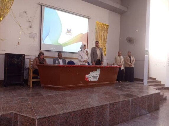 «تمكين المرأة طريقنا نحو تنمية أسرية مستدامة».. ندوة توعوية بالخدمة اجتماعية ببني سويف