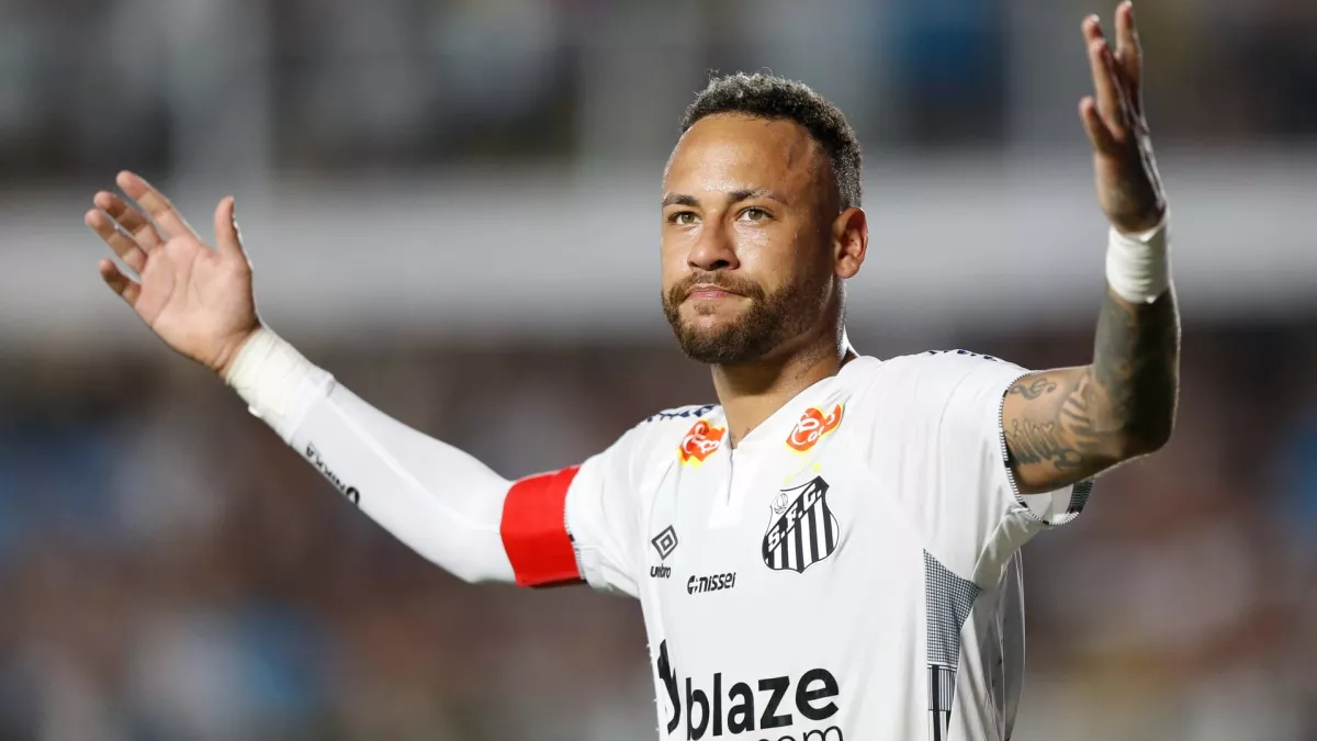 نيمار يتصدى لمدربه بطريقة مثيرة كفينيسيوس في الفيديو الجديد