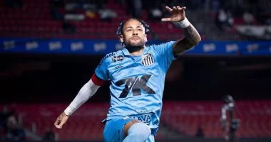 آلام الركبة تبعد نيمار عن مواجهة سانتوس أمام إنتر ناسيونال بالدوري البرازيلى