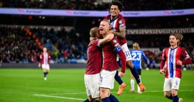 هالاند يتعادل مع مبابى ويهدد أرقام الأساطير بعد التألق فى تصفيات كأس العالم