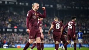 هالاند يذهل مانشستر بأزياء الجوكر ويتسبب في ضجة كبيرة هالاند يذهل مانشستر بأزياء الجوكر ويتسبب في ضجة كبيرة