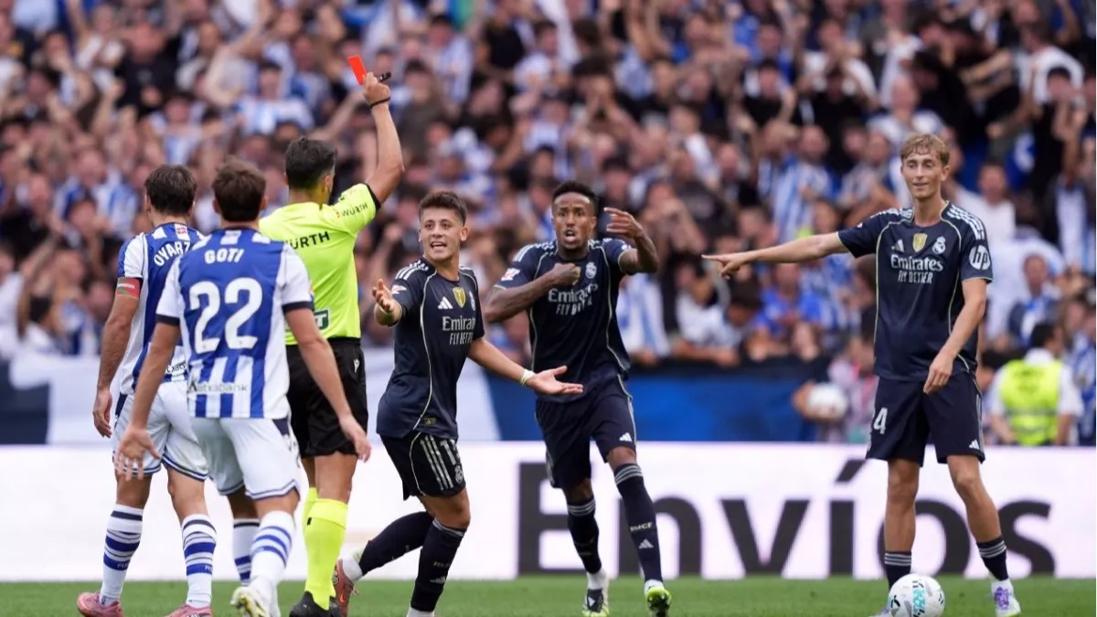 هيوسيني يصيب ريال مدريد بالقلق بعد تعرضه لإصابة غامضة