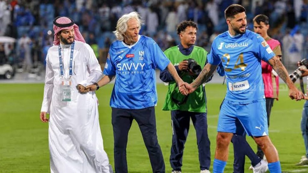 وثائقي دوري روشن