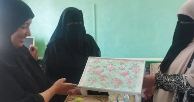 ورشة فنون الديكوباج لعضوات نادي الفتاة بمركز شباب قبريط بكفر الشيخ