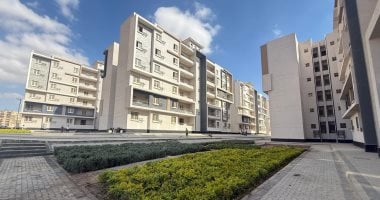 وزير الإسكان يُتابع عملية تسليم وحدات "سكن لكل المصريين محور الإسكان المتوسط" 
