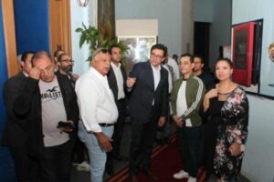 وزير الثقافة يوجه بتطوير محتوى العروض المقدمة بمسرح الطفل