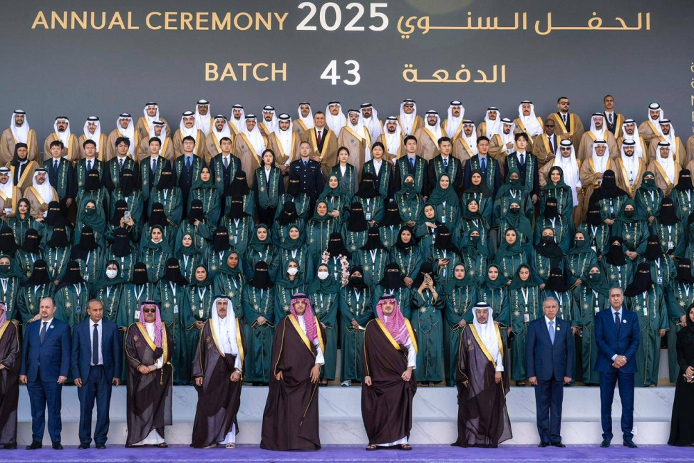 <p><strong>وزير الداخلية يفتتح الحفل السنوي المميز لجامعة نايف العربية للعلوم الأمنية</strong></p>