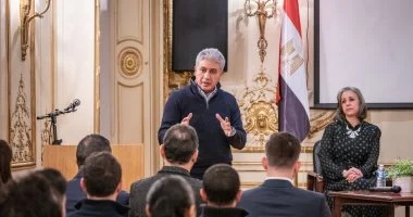 وزير السياحة يعقد لقاء حواريا مفتوحا مع شباب الجالية المصرية فى لندن