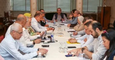 وزير قطاع الأعمال يعقد اجتماعًا موسعًا مع الرؤساء التنفيذين لشركات القابضة للقطن والغزل والنسيج