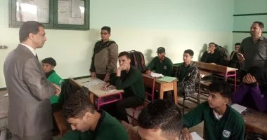 وكيل تعليم كفر الشيخ يؤكد أهمية الأنشطة وتعزيز القيم لدى الطلاب