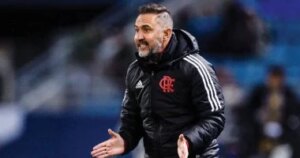 وولفرهامبتون يقرر فسخ التعاقد مع فيتور بيريرا بعد تراجع نتائج الفريق